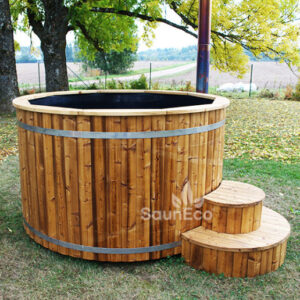 Luxurious hot tub from Sauneco