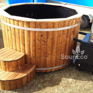 Luxurious hot tub from Sauneco