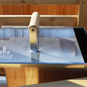 Larch wooden hot tub from Sauneco