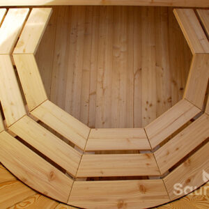 Larch wooden hot tub from Sauneco