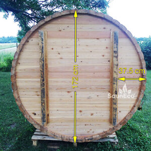 Large wooden hot tub from Sauneco