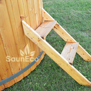 Large wooden hot tub from Sauneco