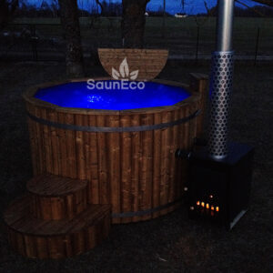 Luxurious hot tub jacuzzi from Sauneco