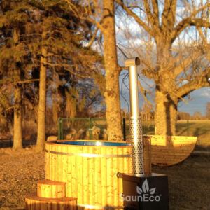 Luxurious hot tub jacuzzi from Sauneco
