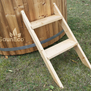 Small thermowood hot tub from Sauneco