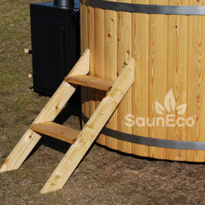 Wooden Hot Tub Bath Barrel from Sauneco