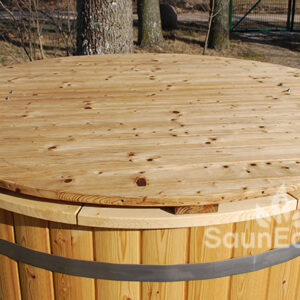 Wooden Hot Tub Bath Barrel from Sauneco